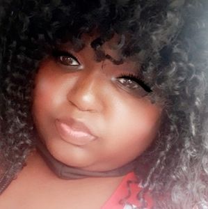 Meet your Posher, Yolanda